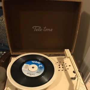 TELE-TONE Portable Record Player / 1960s - 70s Rare Suitcase Speaker Built-in